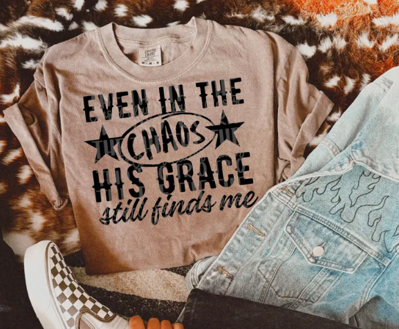 ✝️ Even in the Chaos – Faith Tee or Sweatshirt ✝️