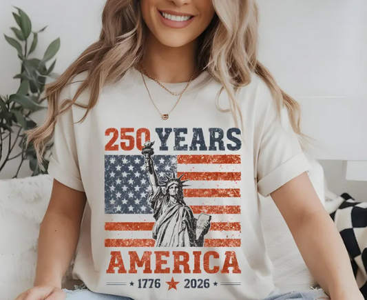 🇺🇸 250 Years of America – Patriotic Tee 🇺🇸